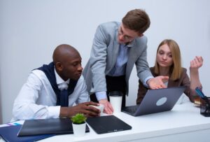 How Florida Businesses Boost Visibility Without Big Ad Budgets, Using Content